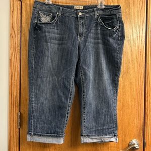 Capri plus size jeans